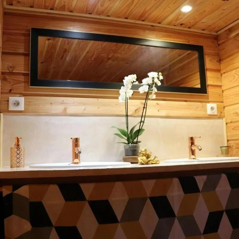 Maison d'hôtes Gite Esprit Cabane Brassac