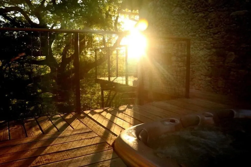 Maison d'hôtes Gite Esprit Cabane Brassac
