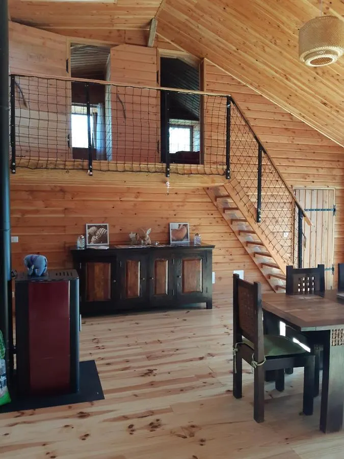 Les Cabanes De Brassac - Gite 10 Voyageurs Avec Spa Guest house